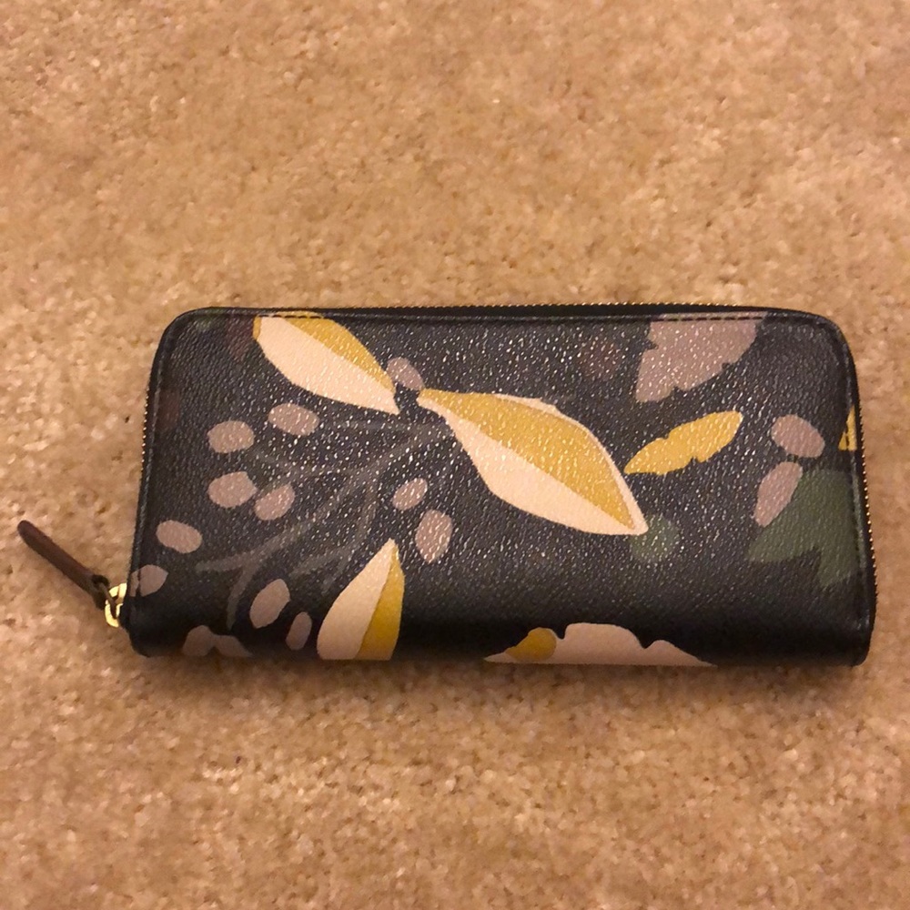 Fossil Wallet Leaves Print Size Os Color Brown Gr… - image 2